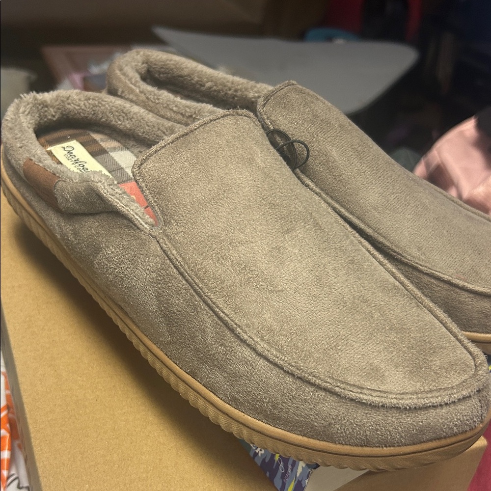 Dearfoams Men's Soft Tan Loafers